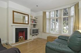 2 bedroom Flat to re...